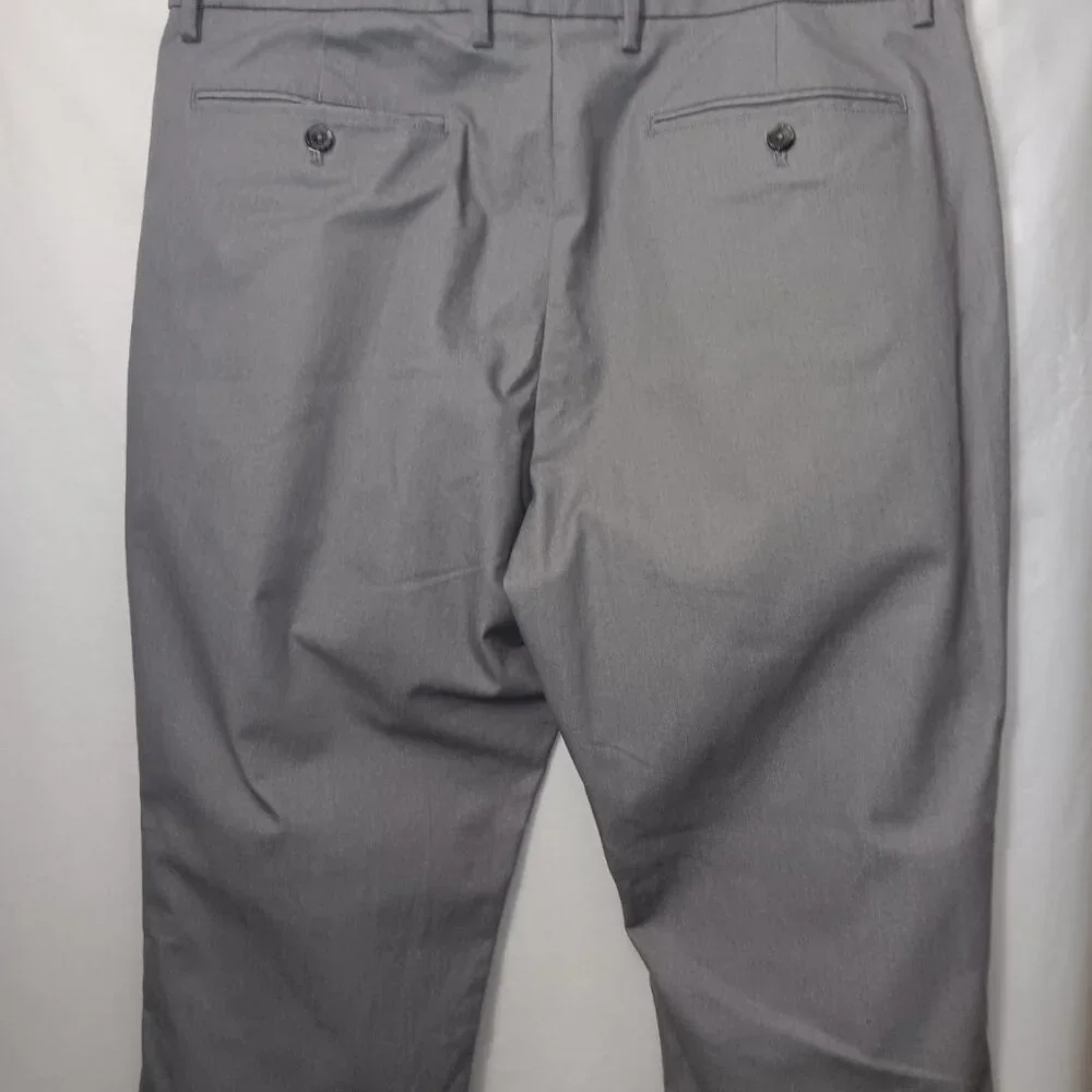 OLD NAVY FLEX ULTIMATE STRAIGHT LEG PANTS GRAY SIZE 36X32